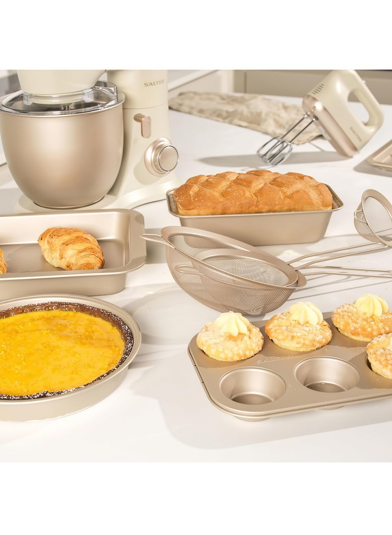 تتكون هذه المجموعة المكونة من خمس قطع من صواني الخبز من صواني فرن غير لاصقة، وتشمل صينية خبز، وصينية بسكويت، وصينية بيتزا، وصينية كيك، وصينية مافن، وهي مناسبة للخبز والطهي. - Image 2